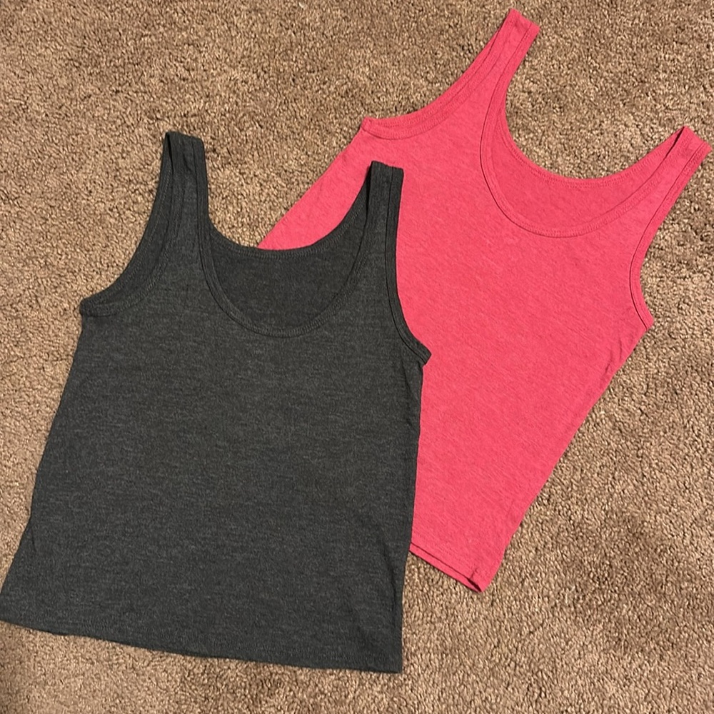 NWOT Roxy tank top bundle - Picture 5 of 5